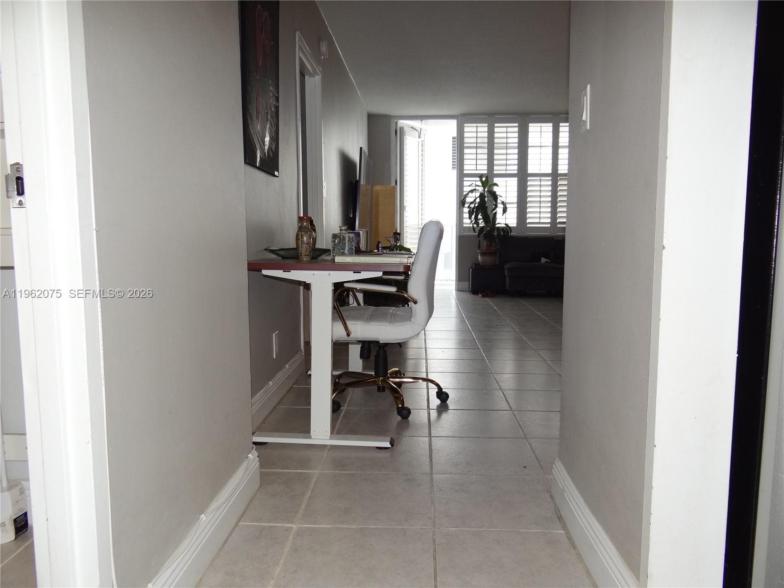 3725 S Ocean Dr 607 photo 13