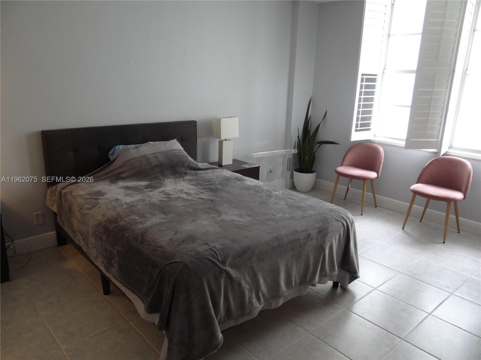 3725 S Ocean Dr 607 photo 22