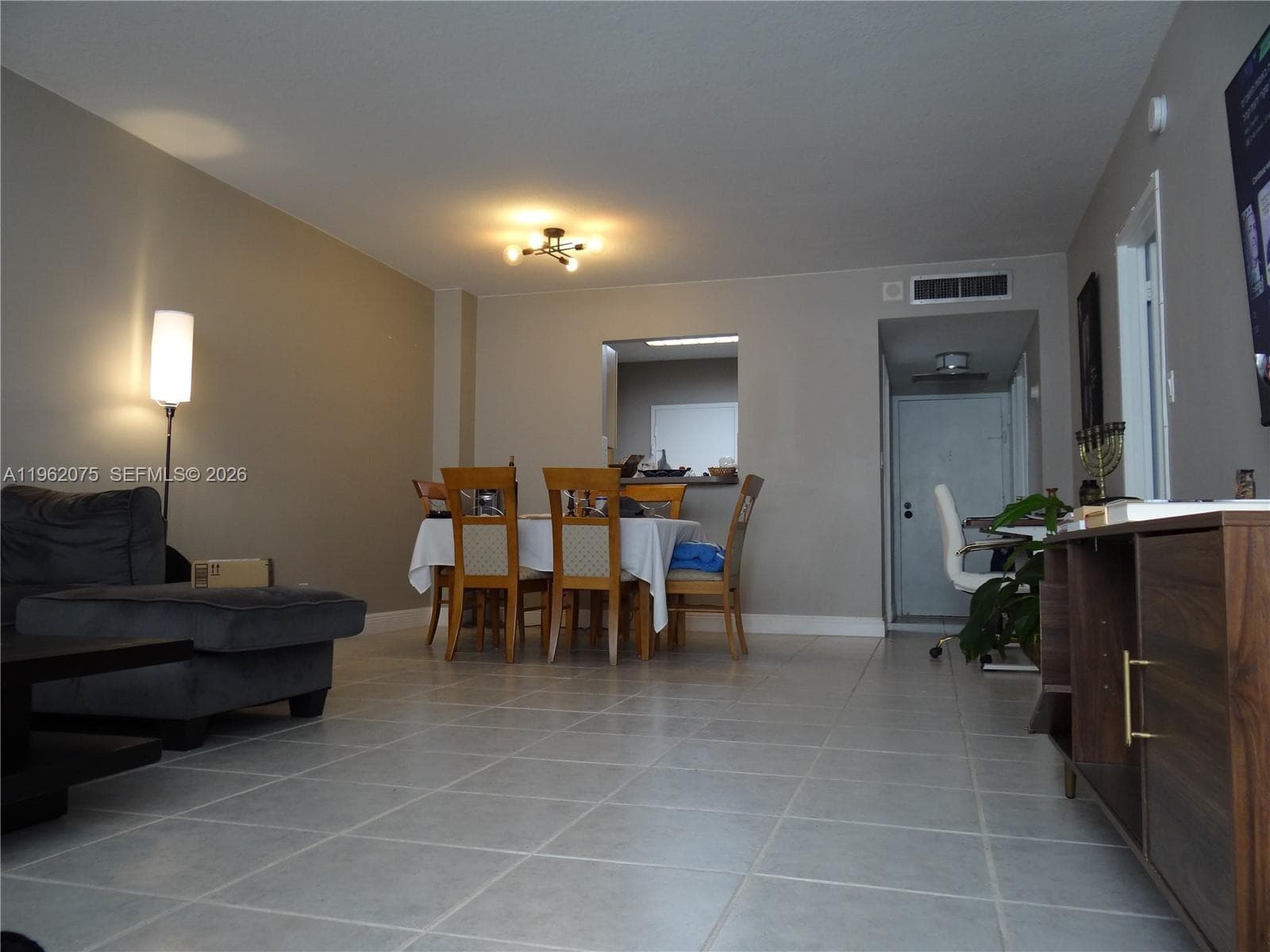 3725 S Ocean Dr 607 photo 15