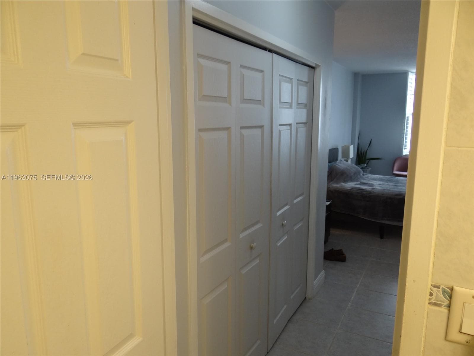3725 S Ocean Dr 607 photo 25