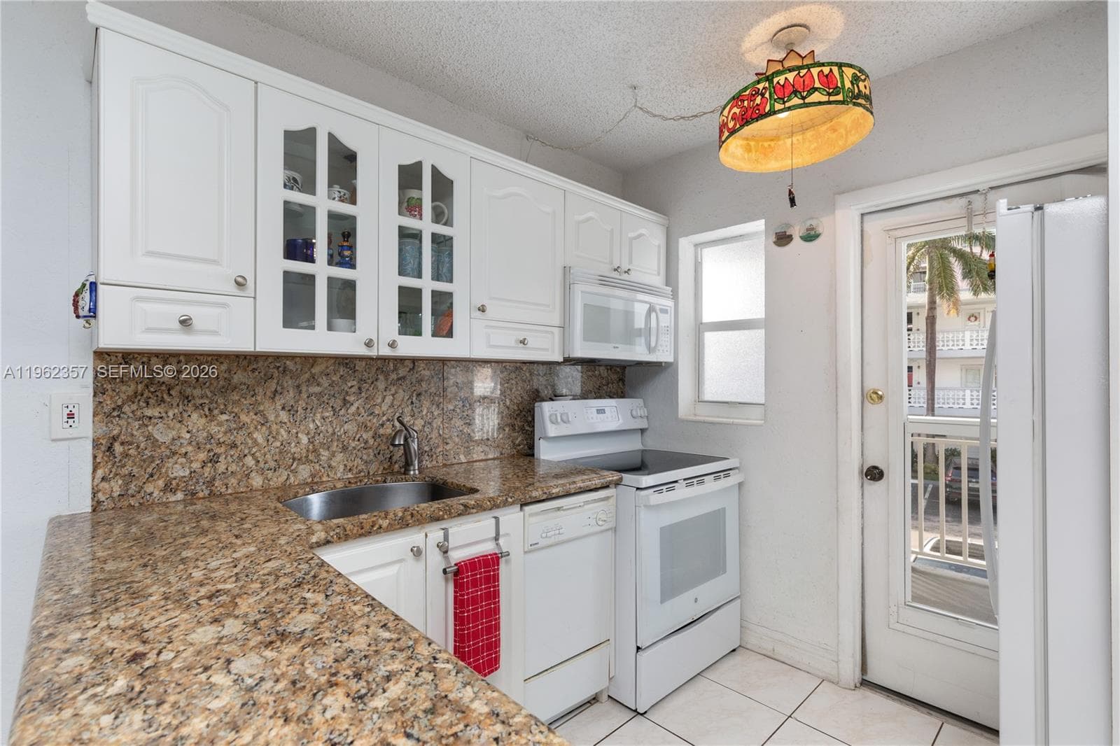 3127 Ocean Dr 219 photo 3