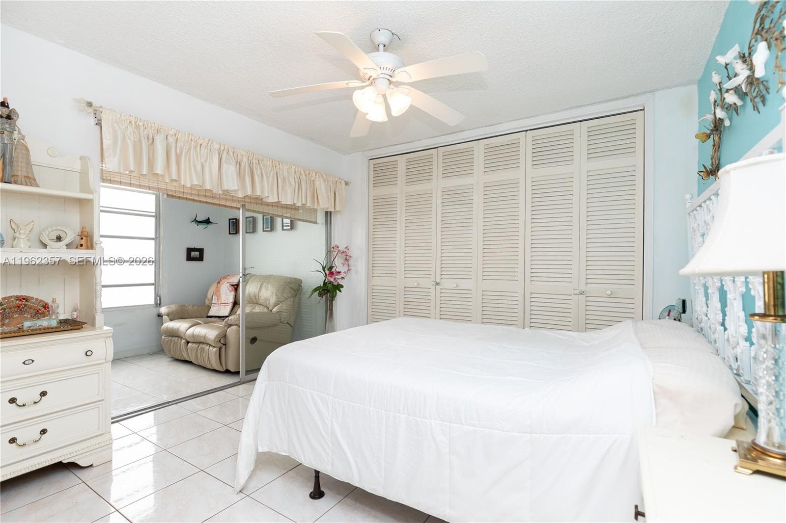 3127 Ocean Dr 219 photo 18