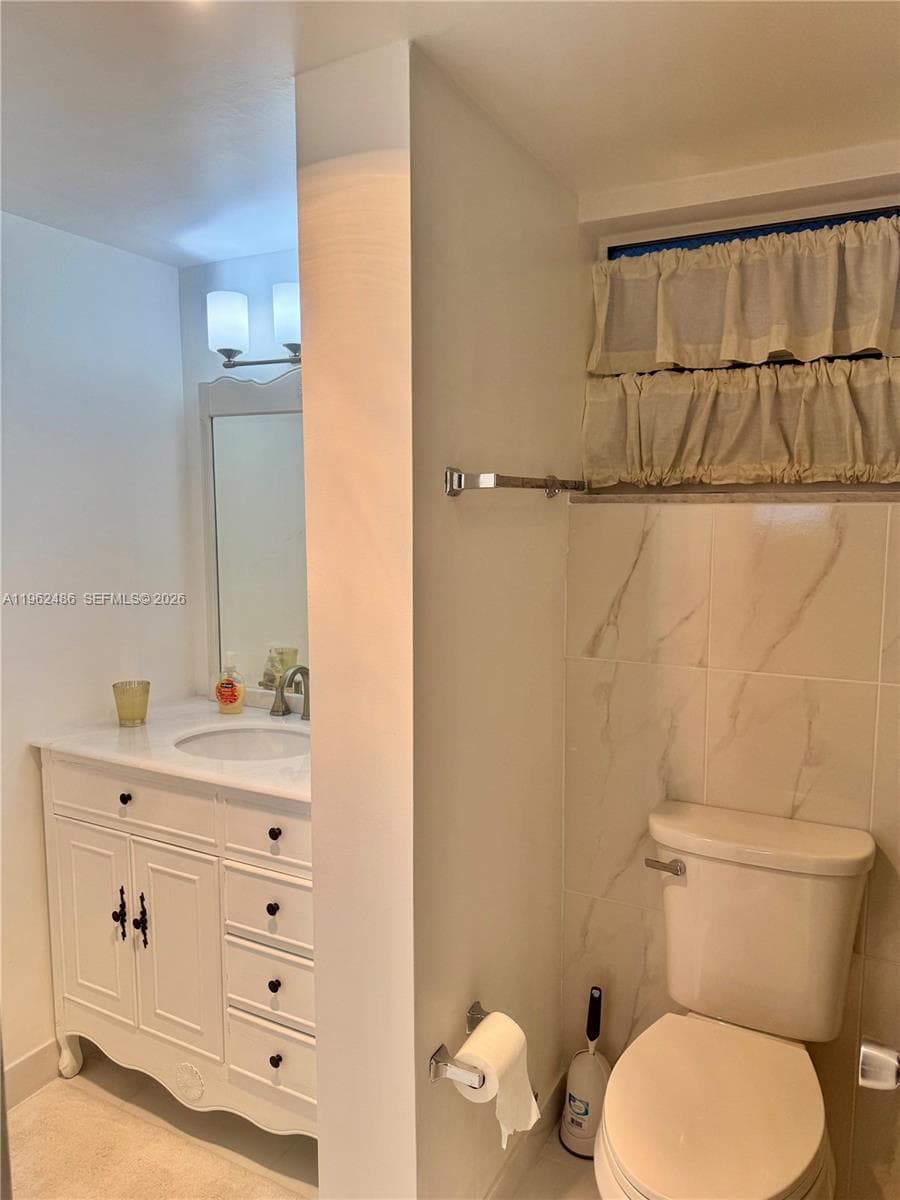 3750 NE 169 ST Apt.G.405 photo 20