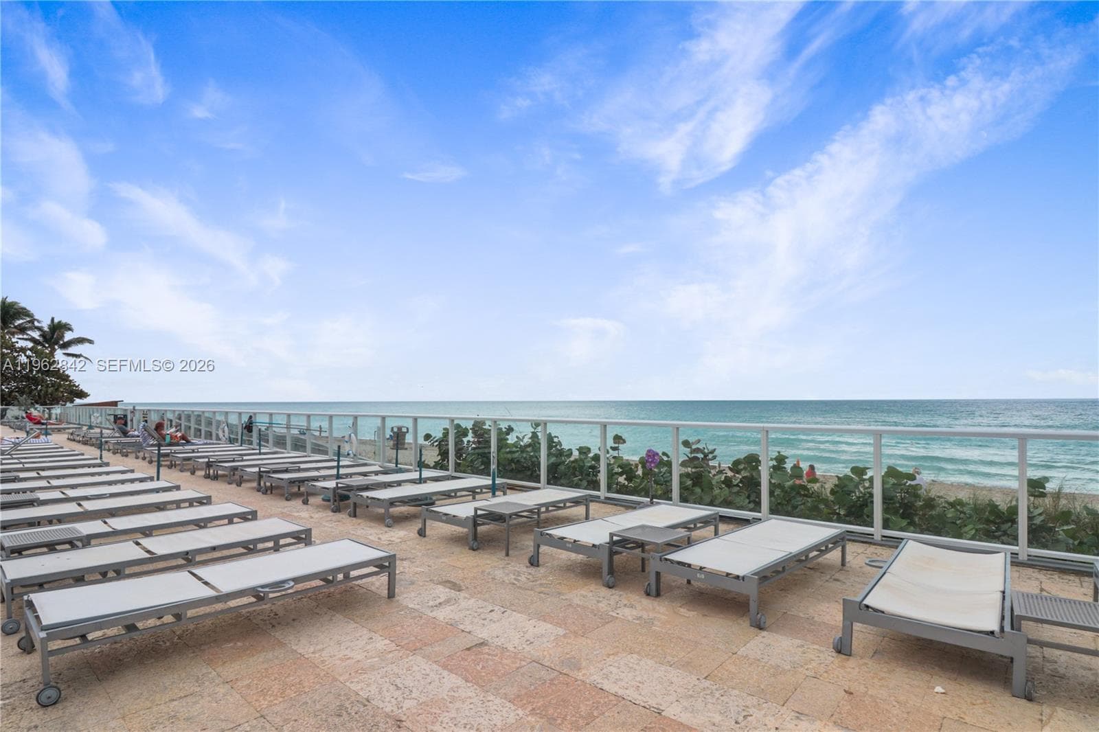 19201 Collins Ave 439 photo 10