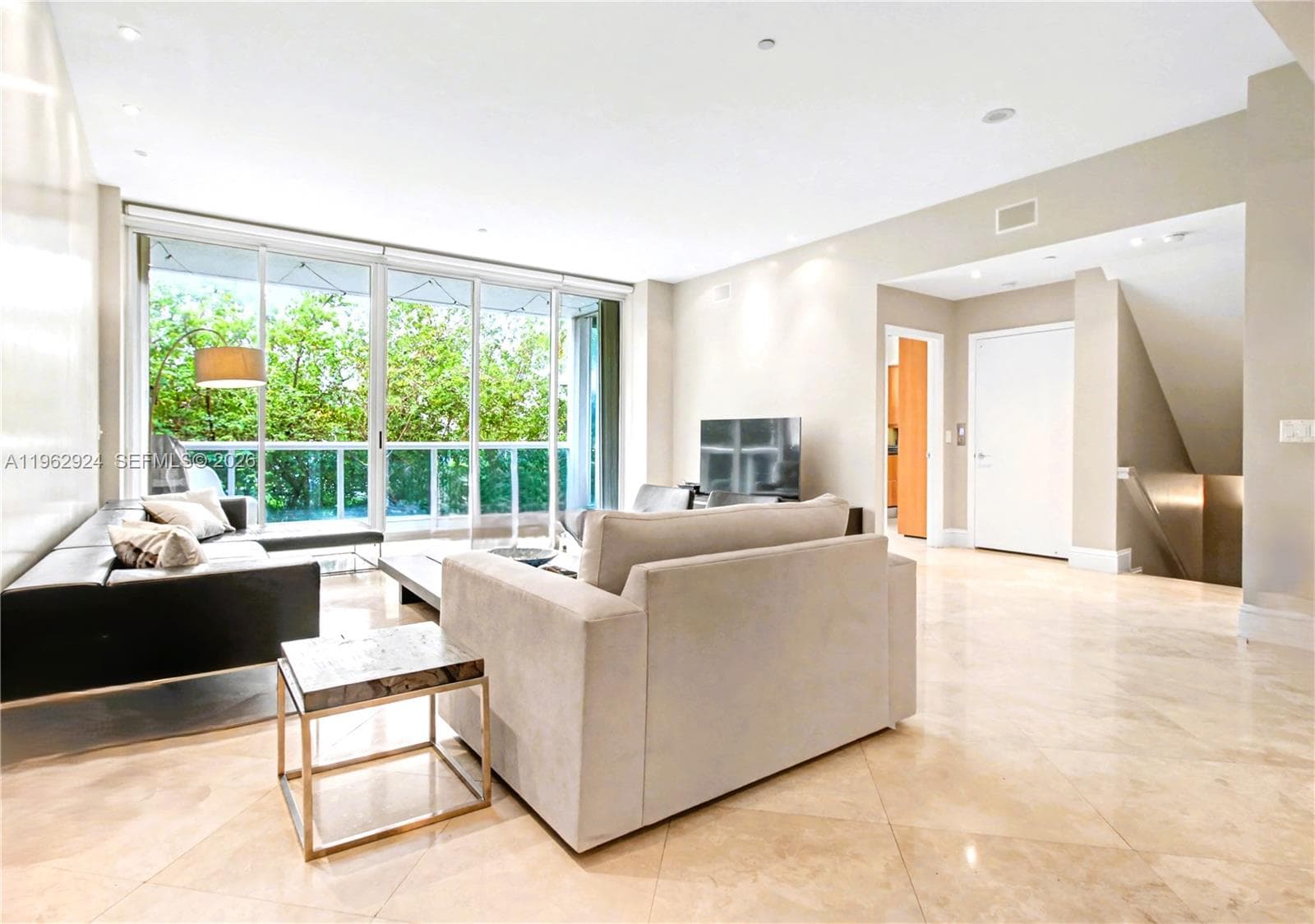 16500 Collins Ave TH-9 photo 3
