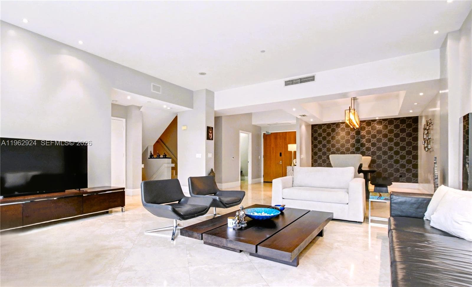 16500 Collins Ave TH-9 photo 5