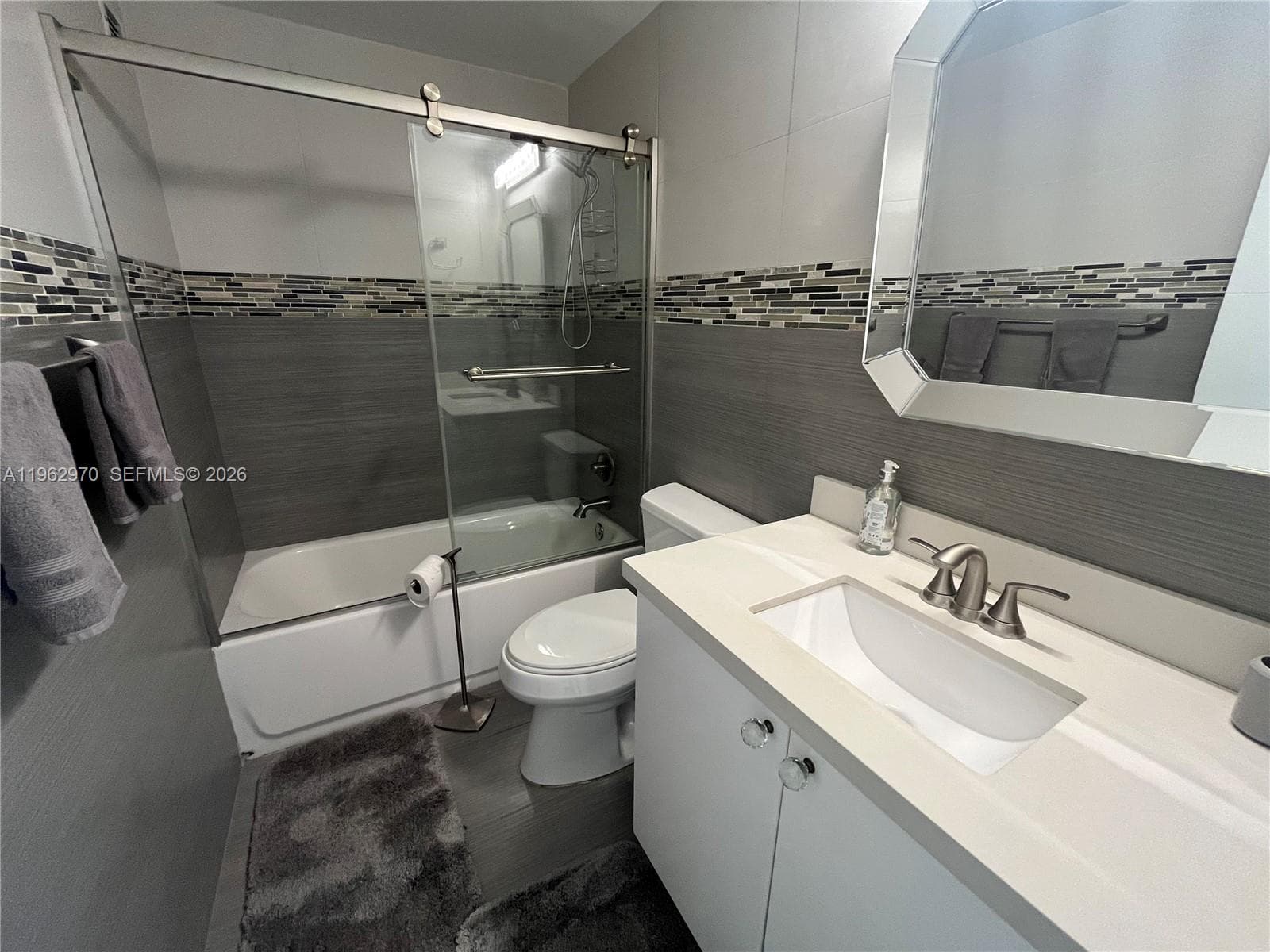 3505 S Ocean Dr 1510 photo 10