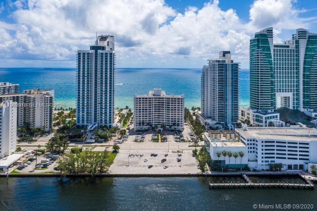 3505 S Ocean Dr 1510 photo 19