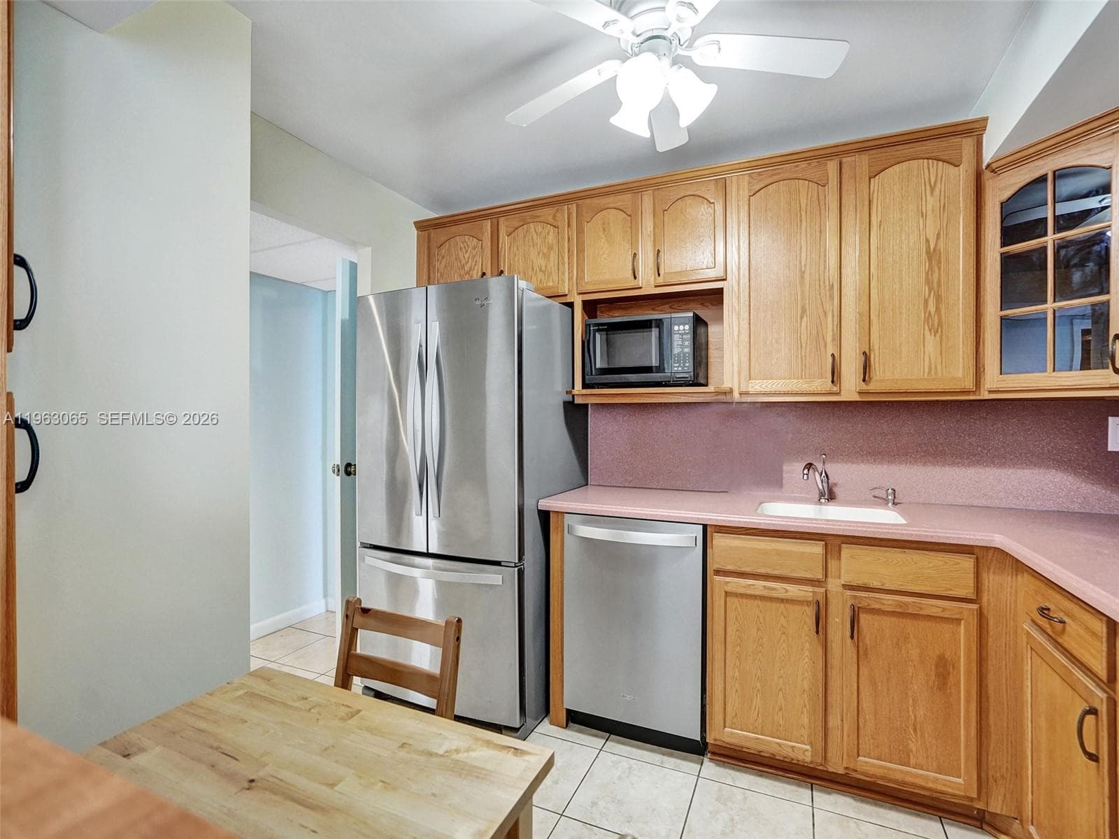 2001 Atlantic Shores Blvd 419 photo 2