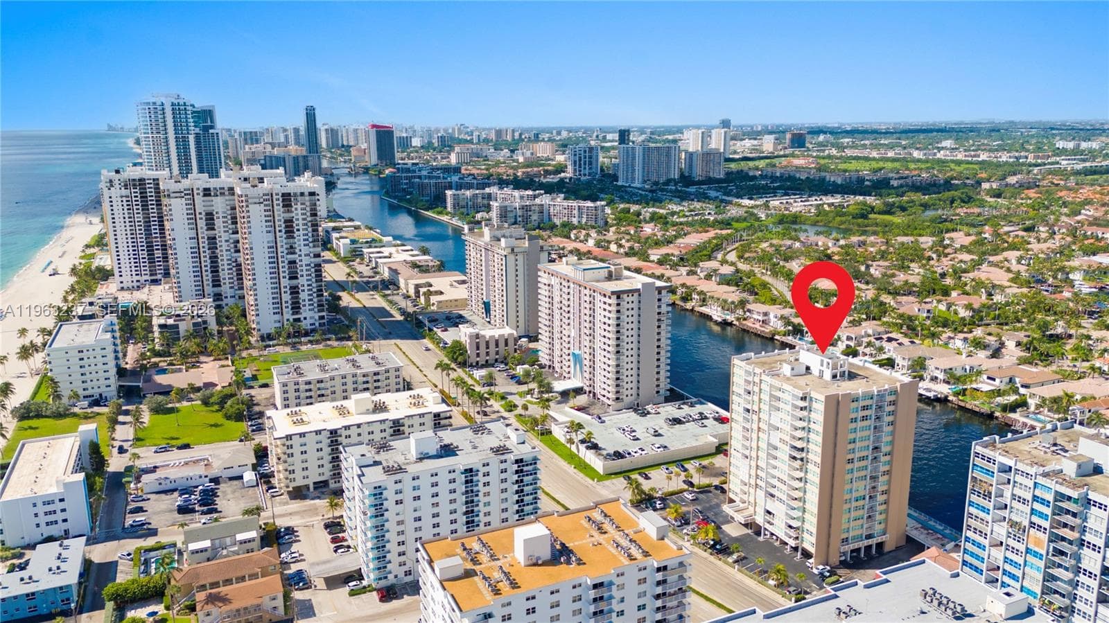 1410 Ocean Dr 503 photo 11
