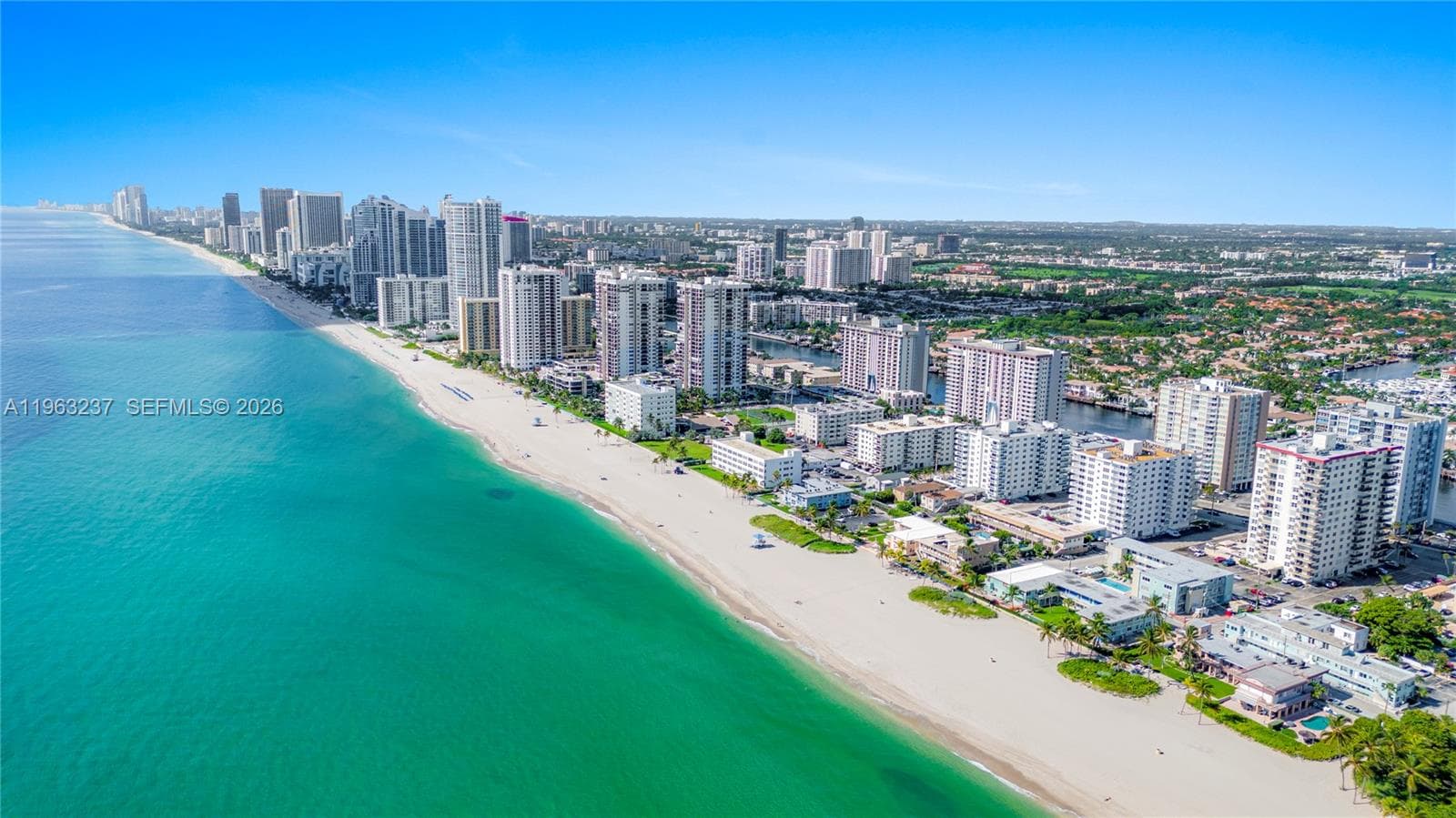 1410 Ocean Dr 503 photo 8