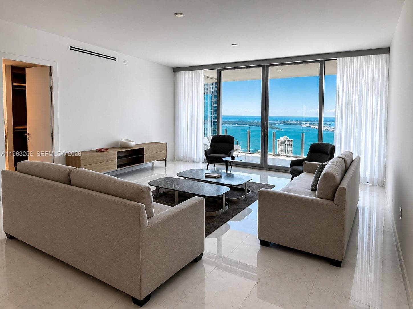 300 Biscayne Blvd Way 4404 photo 1