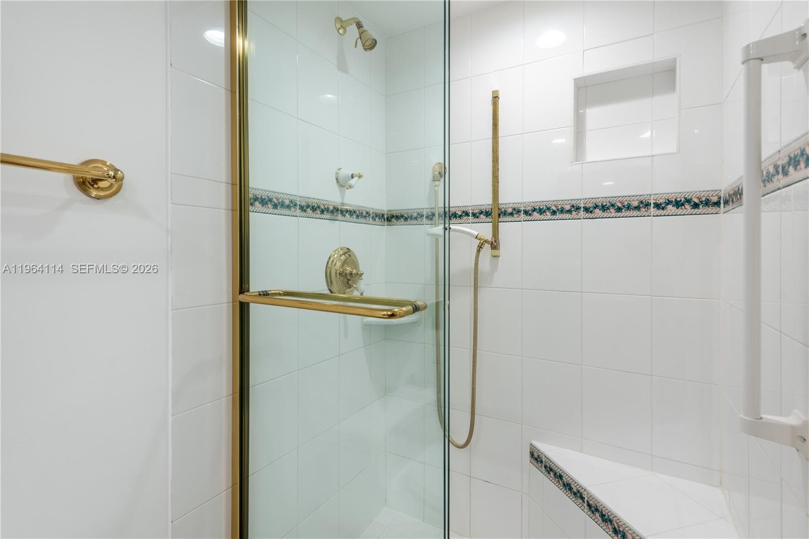 3180 Ocean Dr 310 photo 24
