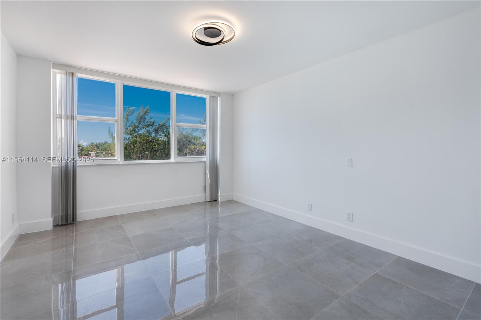 3180 Ocean Dr 310 photo 10