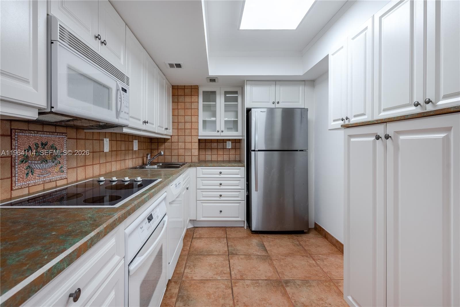 3180 Ocean Dr 310 photo 15