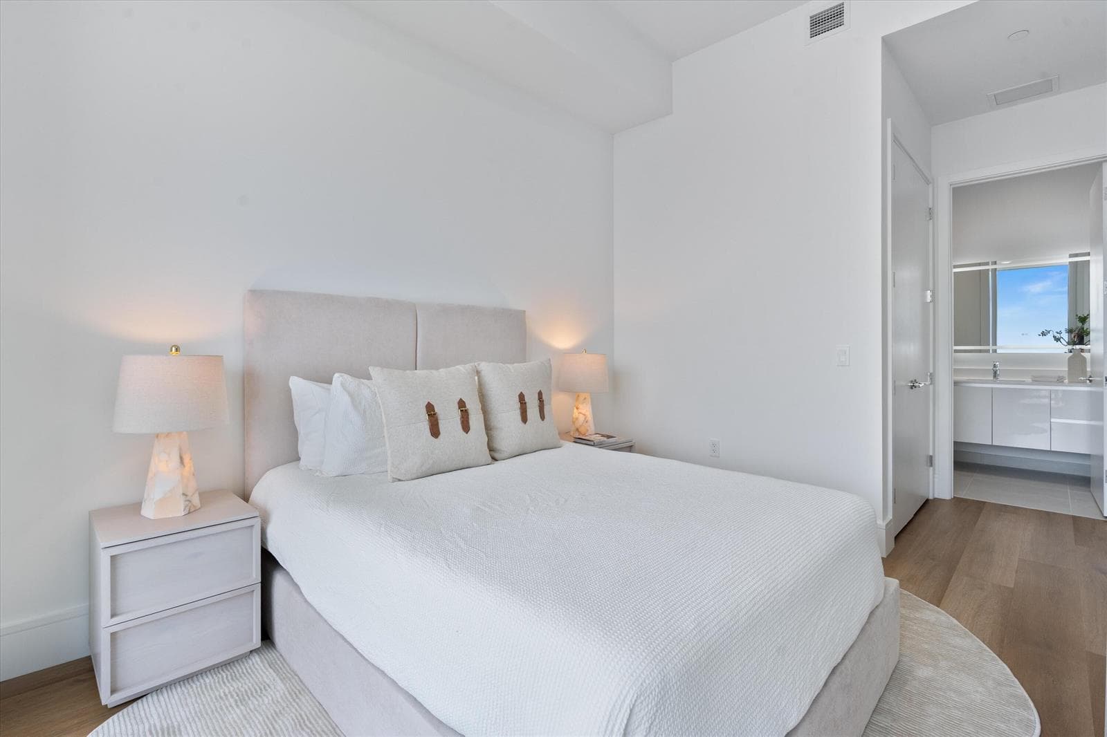 220 S Lake Shore Drive 2305 photo 20