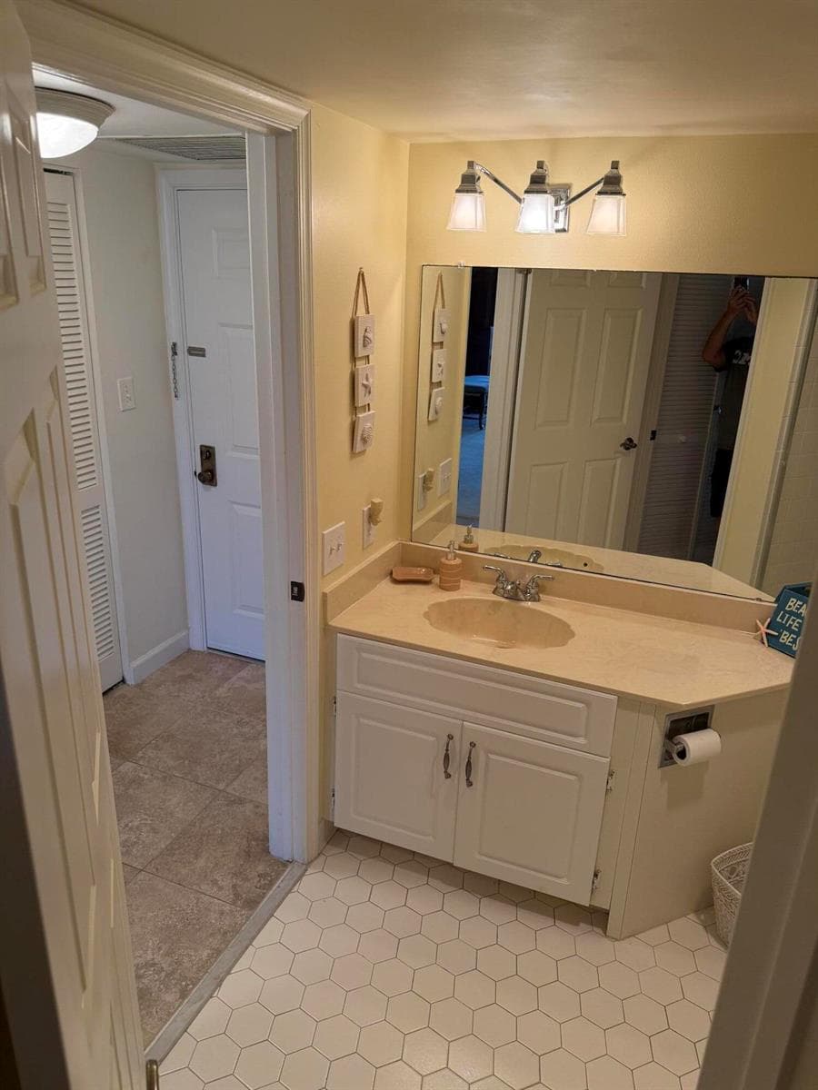 2400 S Ocean Drive 8133 photo 20