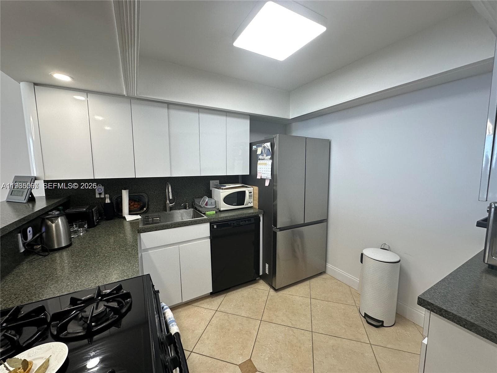 2030 S Ocean Dr 2217 photo 3