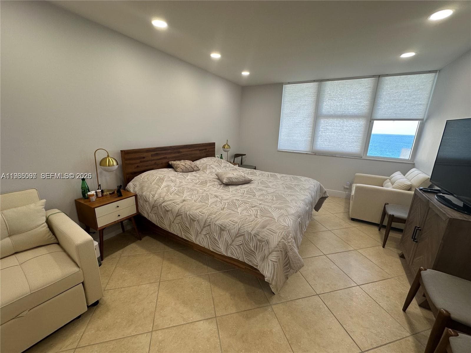 2030 S Ocean Dr 2217 photo 9