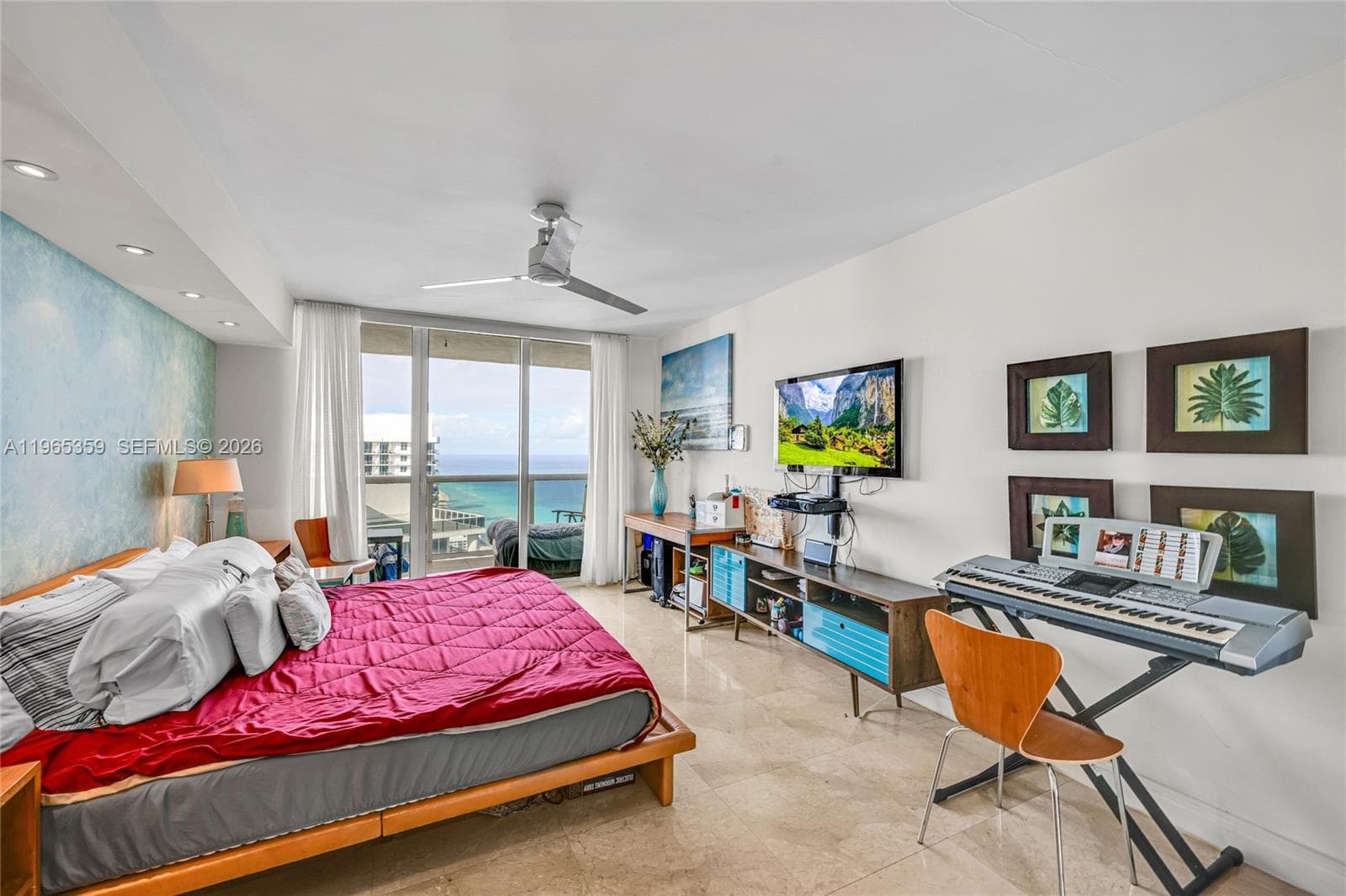 1830 Ocean Dr 4708 photo 12
