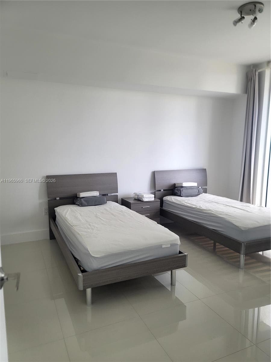 475 Brickell Ave 3709 photo 10