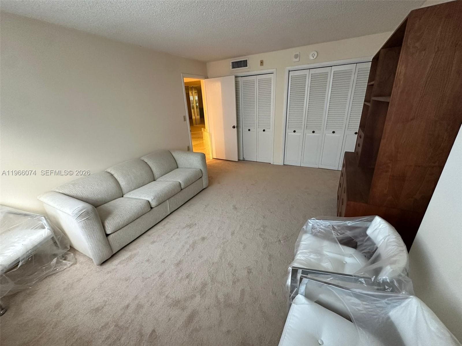6039 Collins Ave 1625 photo 17