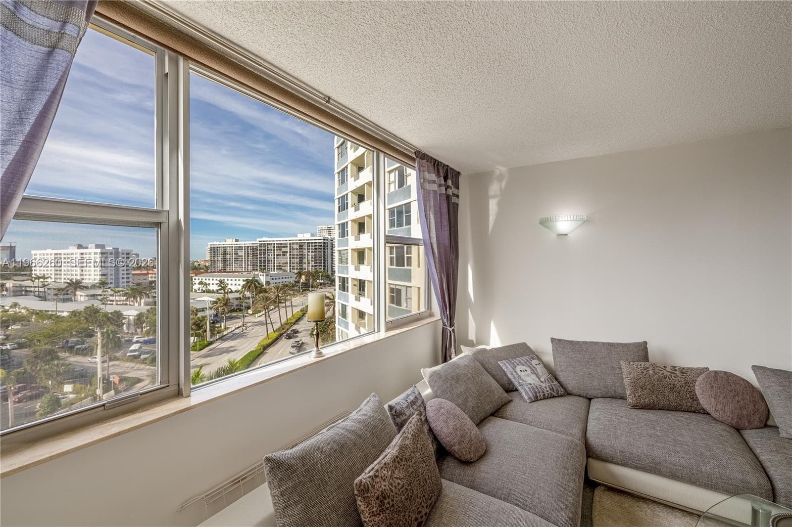 3180 S Ocean Dr 718 photo 4