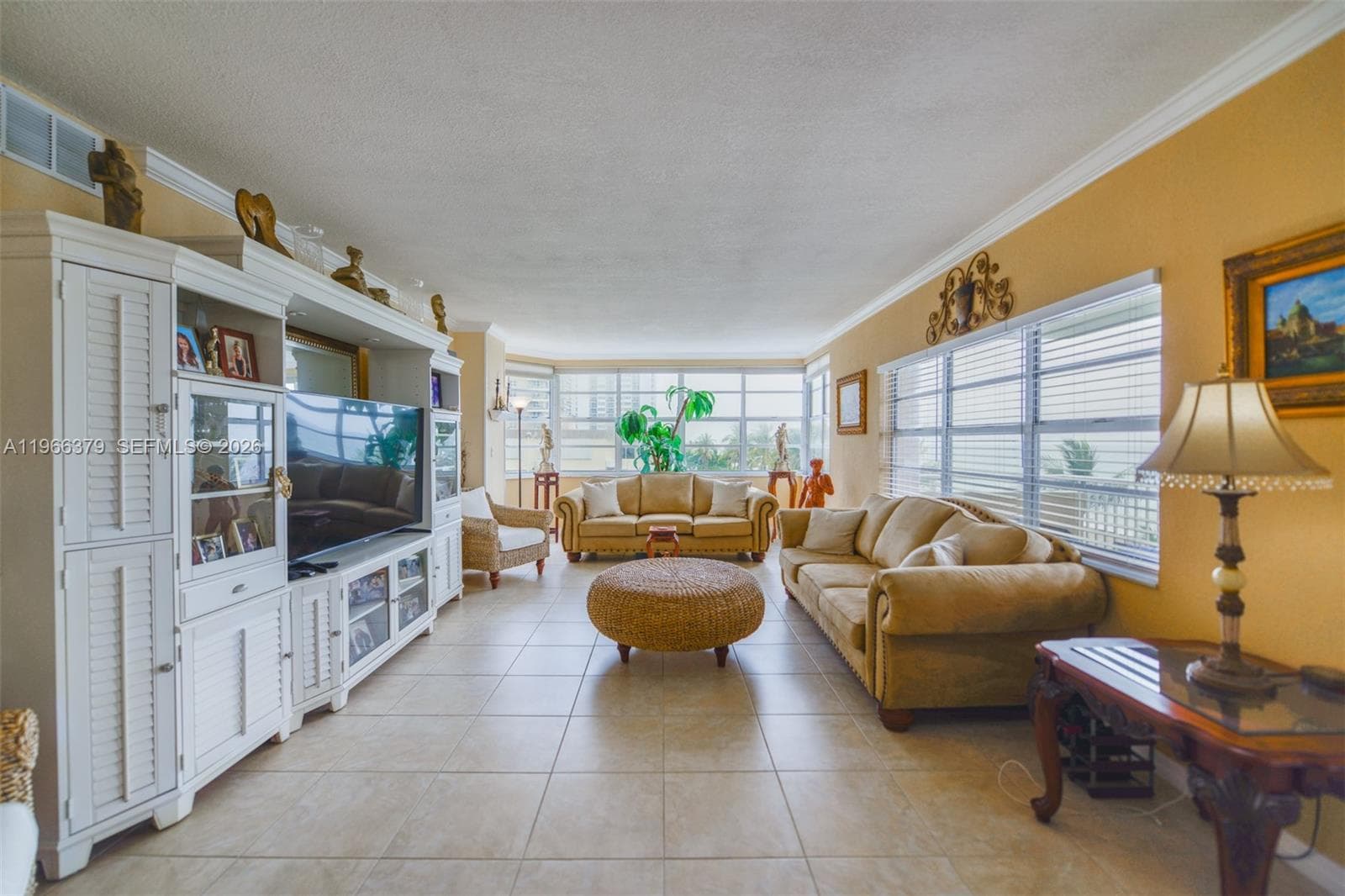 1950 Ocean Dr 3P photo 8