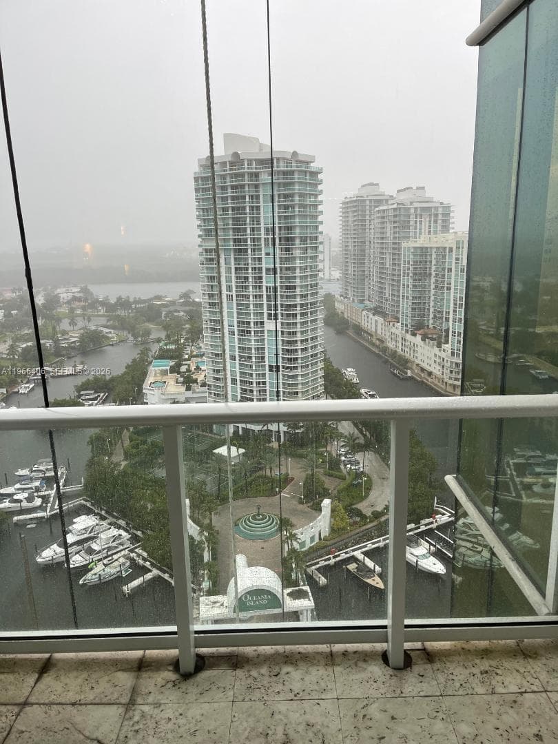 16445 Collins Ave 2328 photo 17