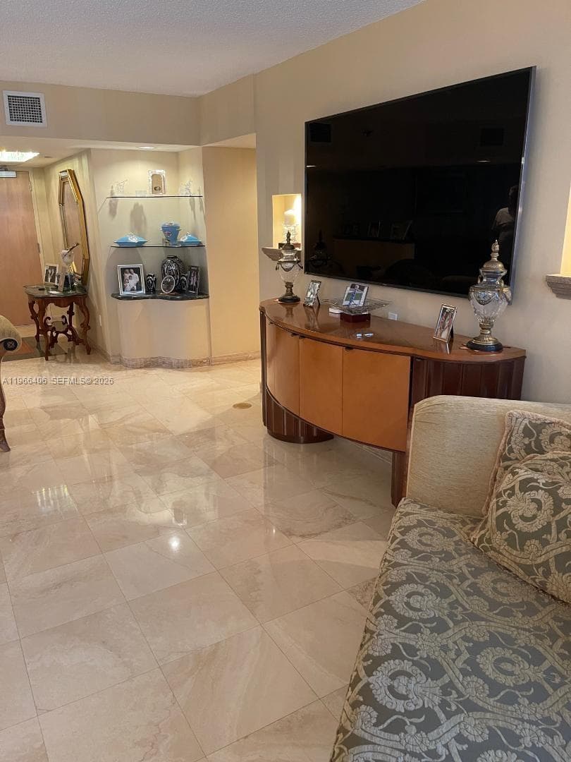 16445 Collins Ave 2328 photo 8