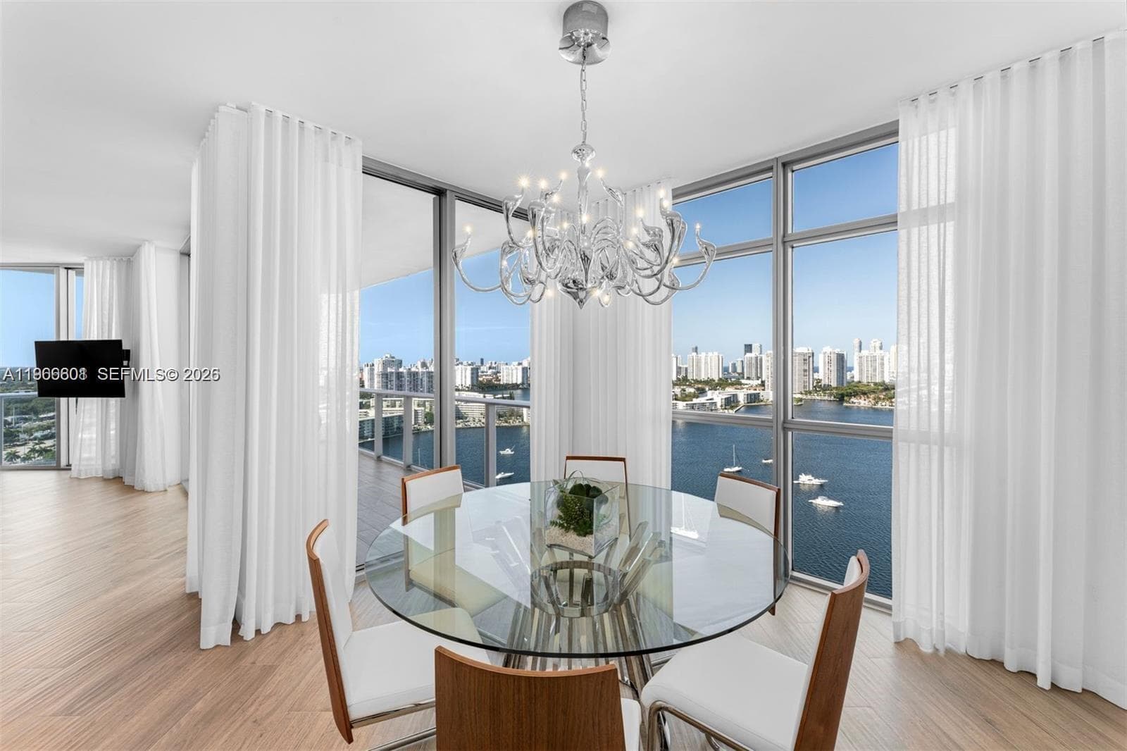 17301 Biscayne Blvd 2110 photo 3
