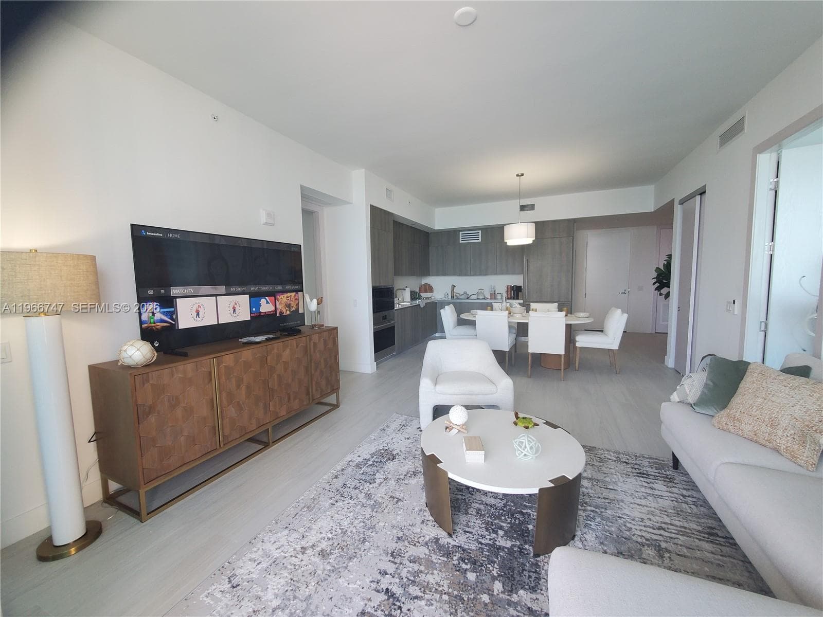 17550 COLLINS 1402 photo 18