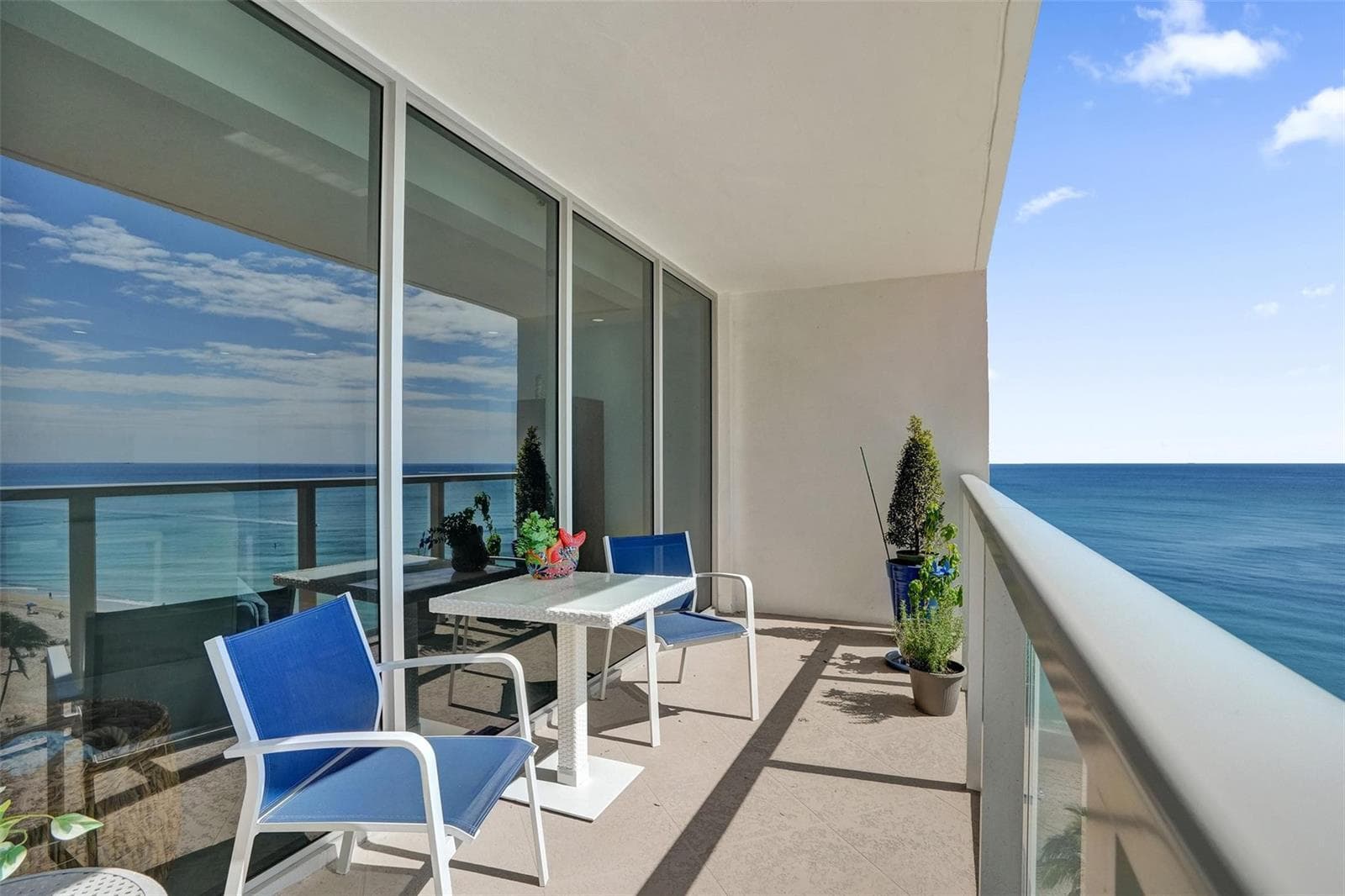 4300 N Ocean Boulevard 10m photo 17