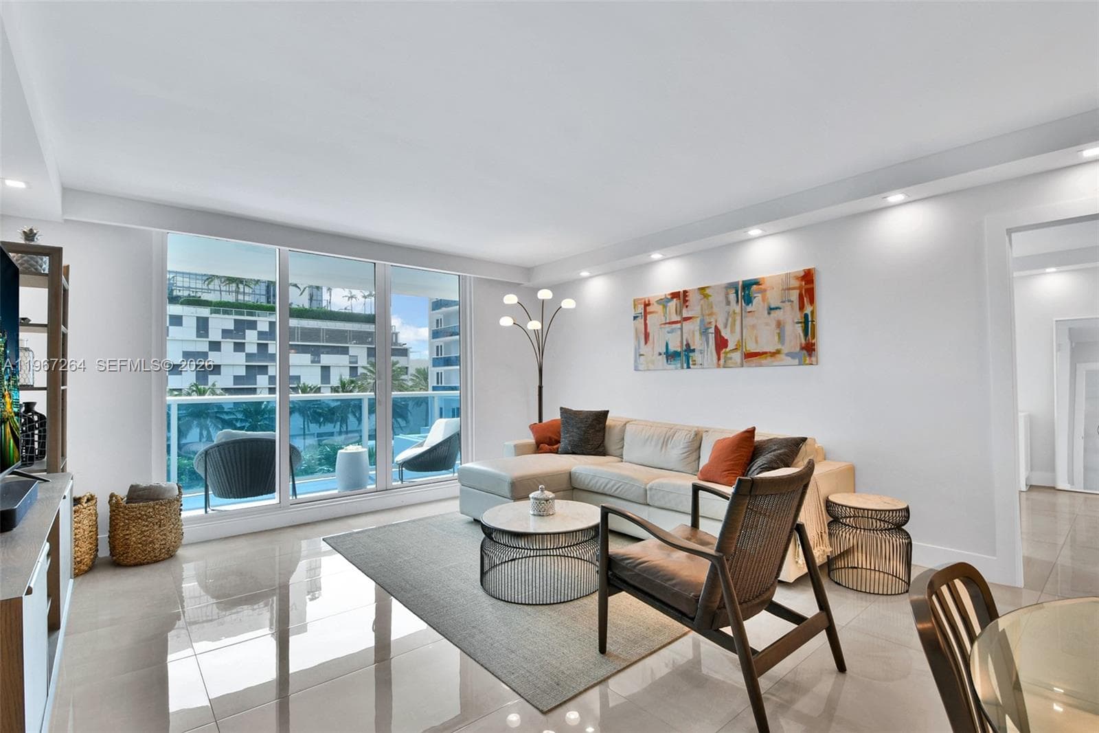 2301 Collins Ave 303 photo 5