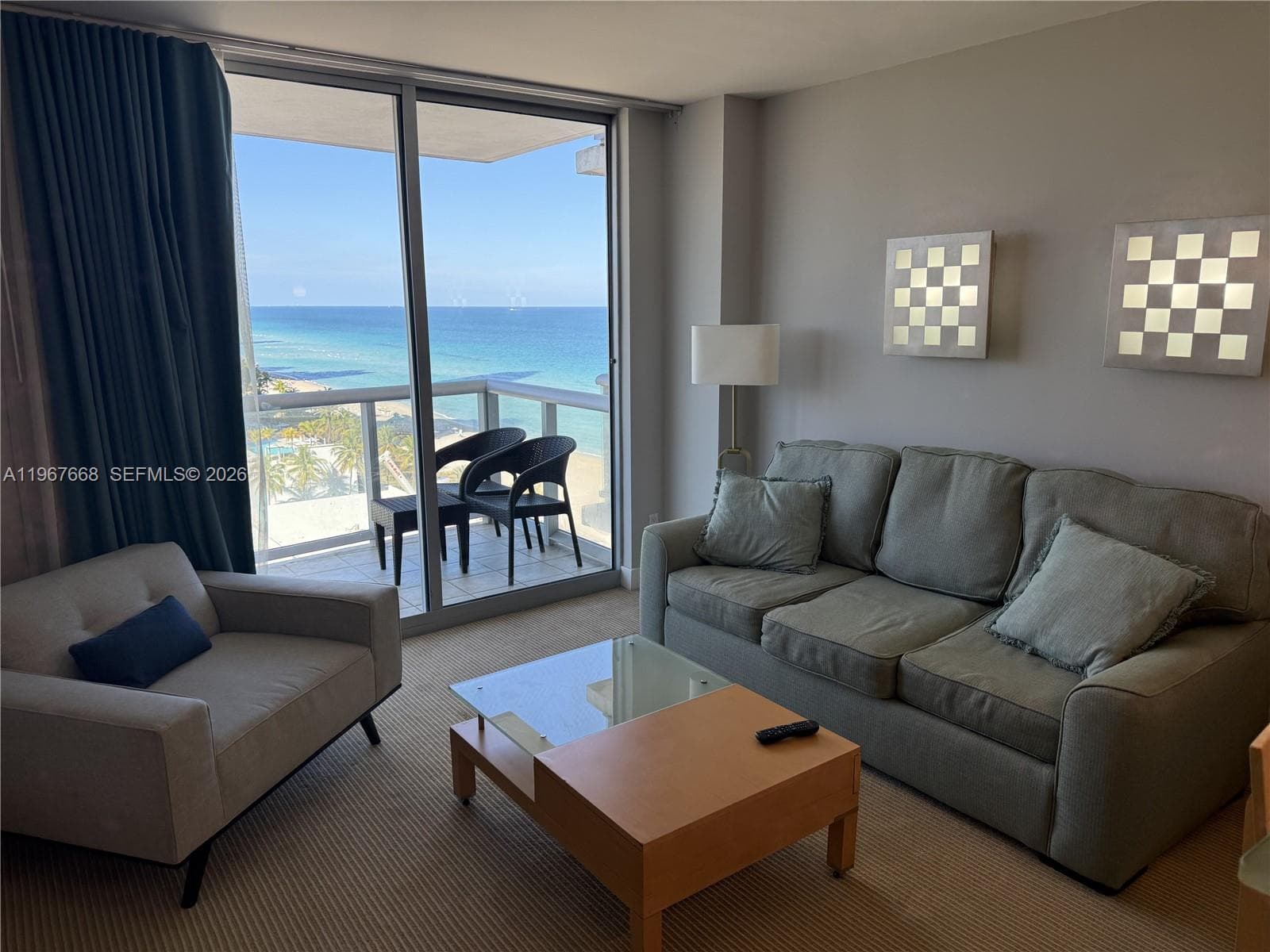 18683 Collins Ave 1404 photo 2