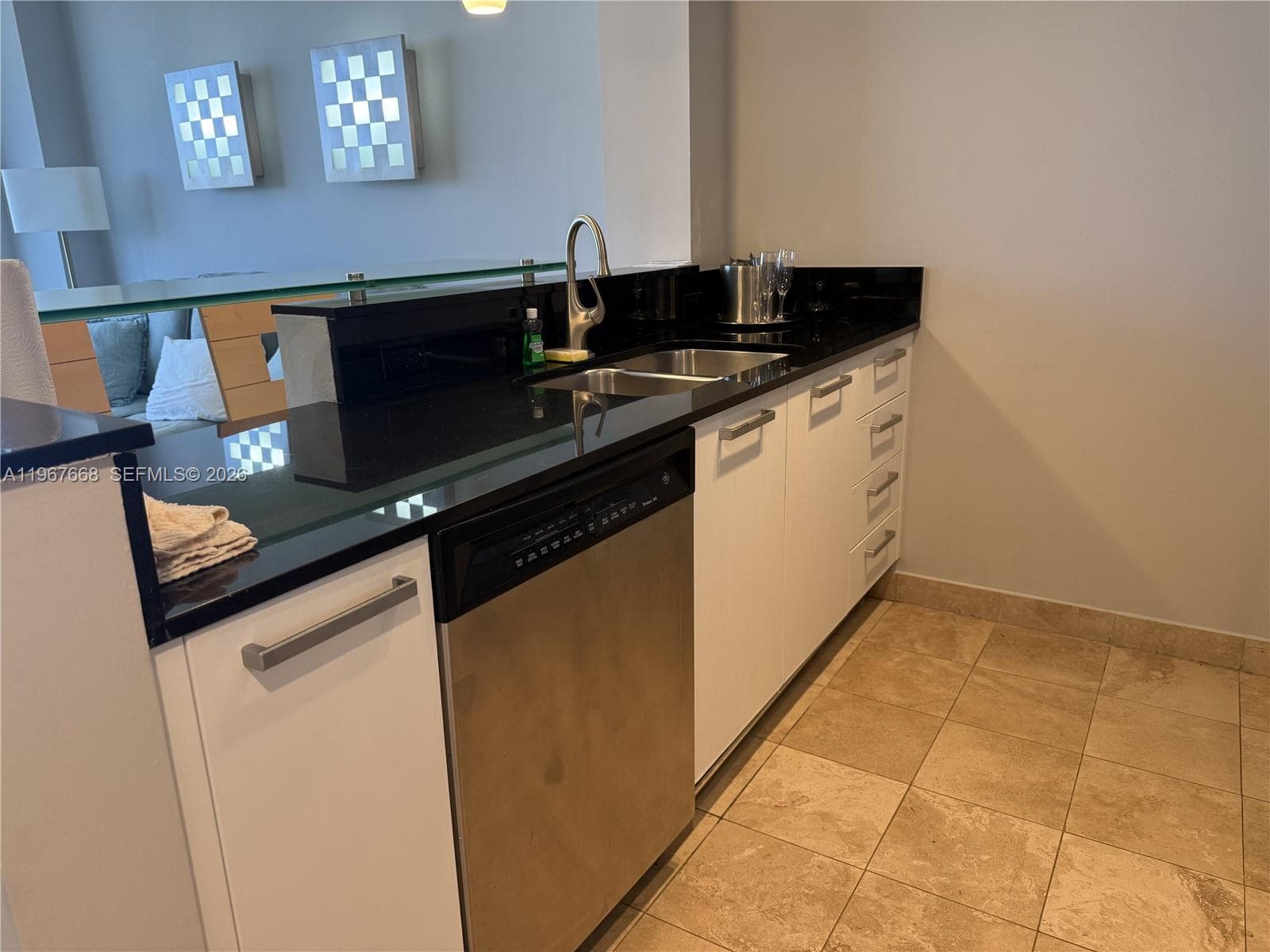 18683 Collins Ave 1404 photo 7