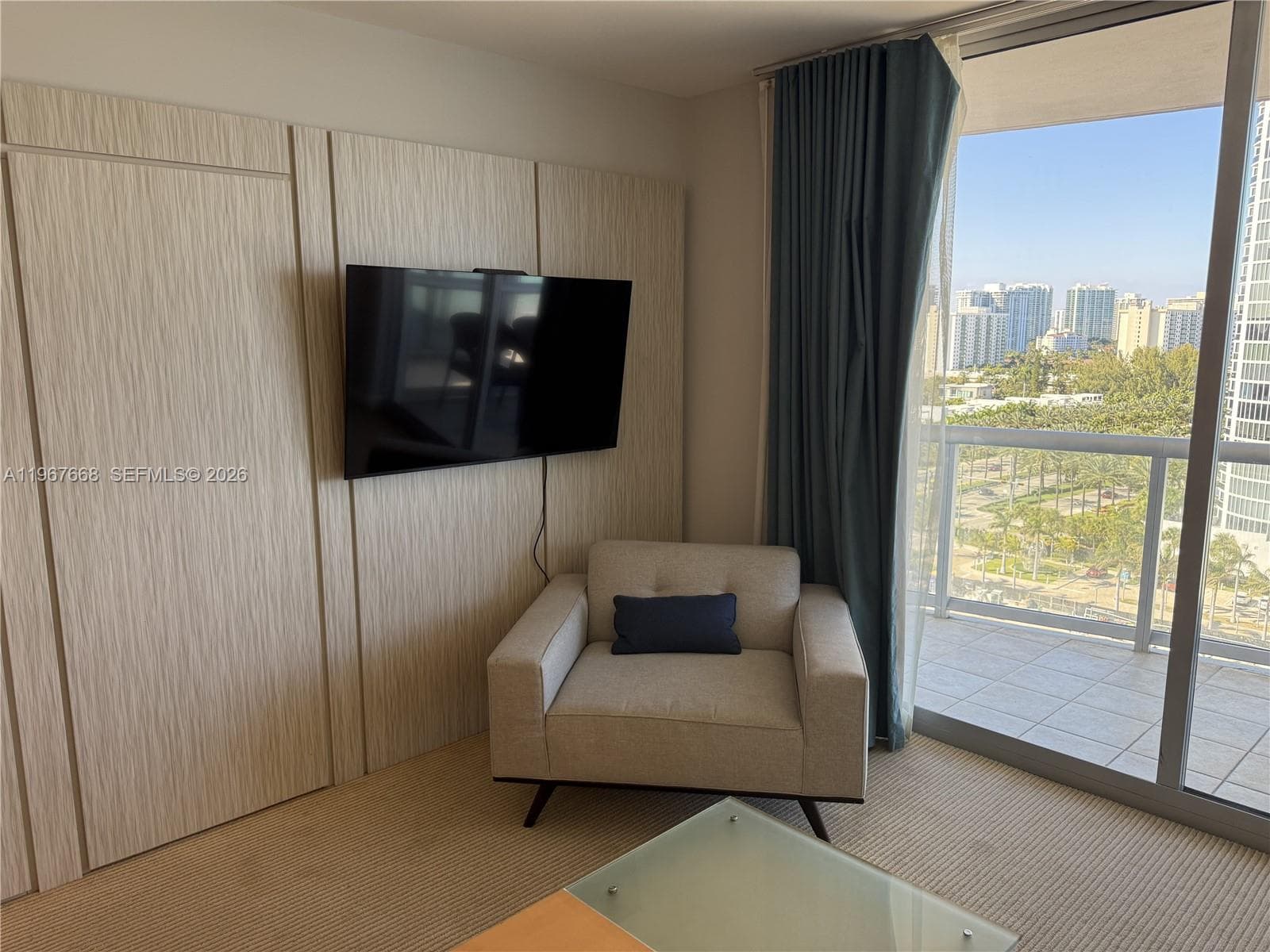 18683 Collins Ave 1404 photo 3