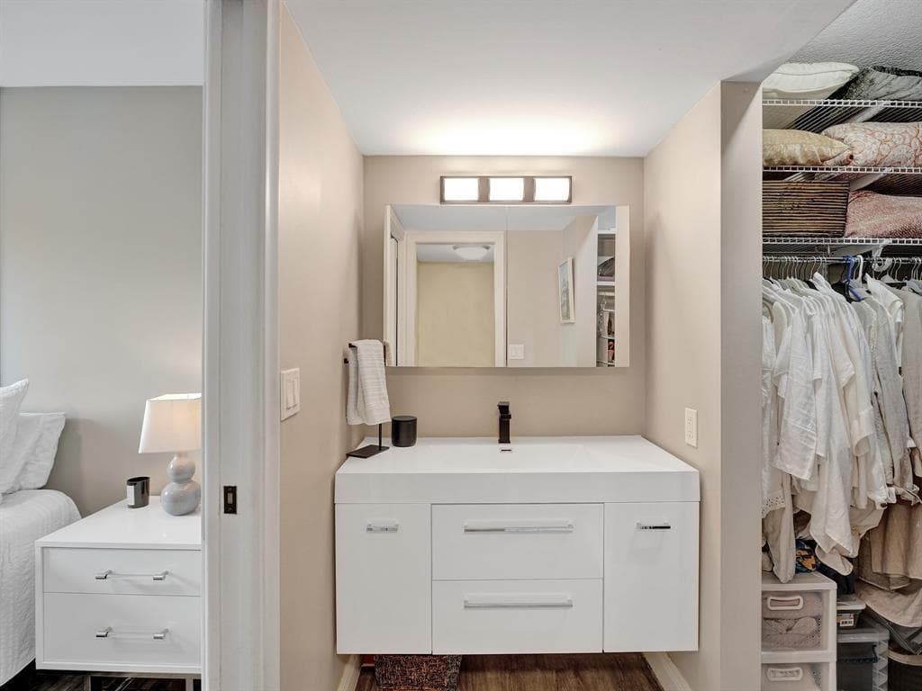 1301 River Reach Drive 201 photo 10