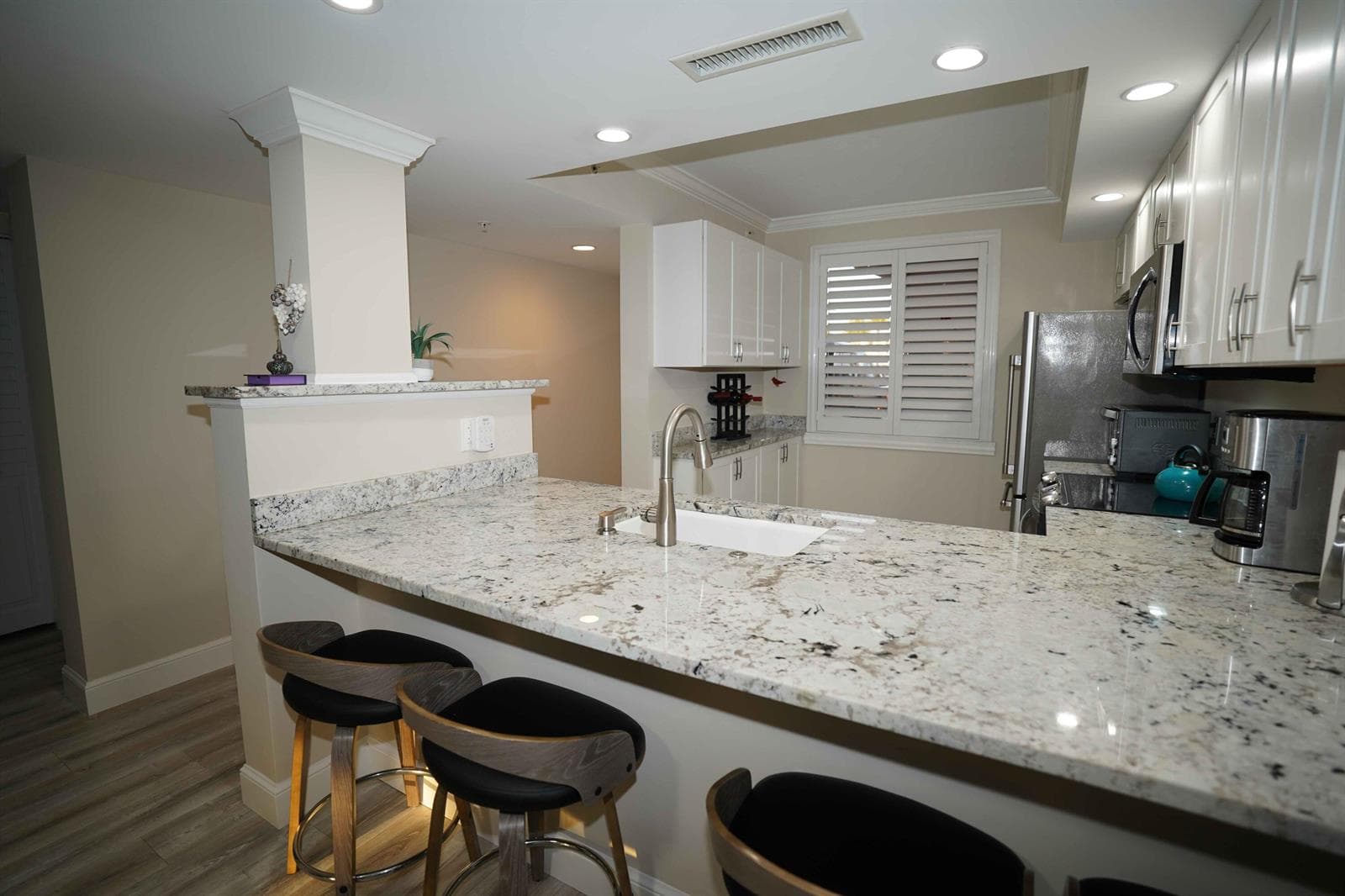 2101 Marina Isle Way 104 photo 5