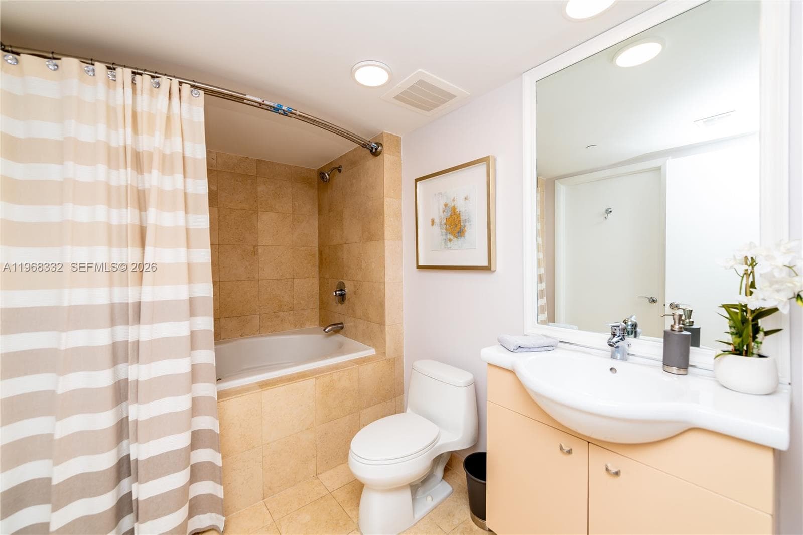 1830 S Ocean Dr 2907 photo 16