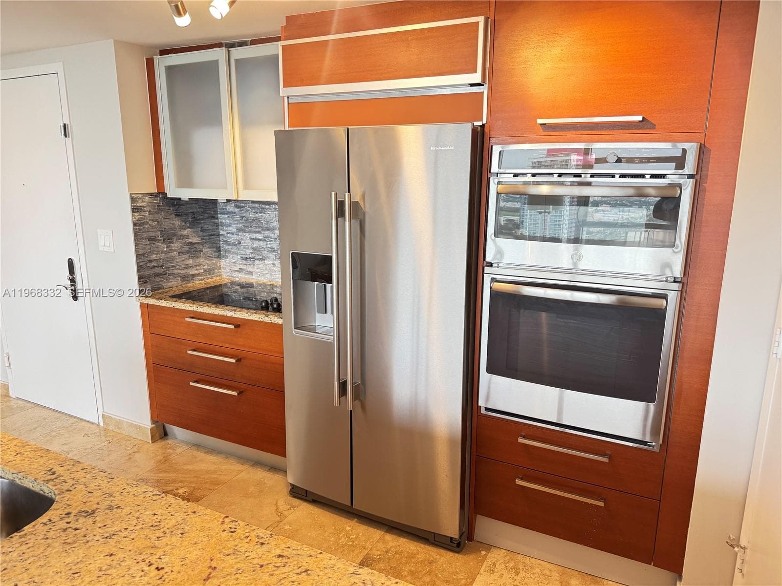 1830 S Ocean Dr 2907 photo 3