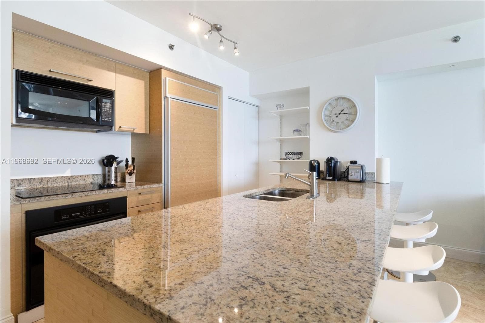 1830 S Ocean Dr 2409 photo 10