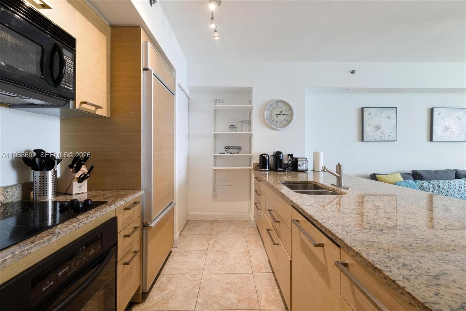 1830 S Ocean Dr 2409 photo 8
