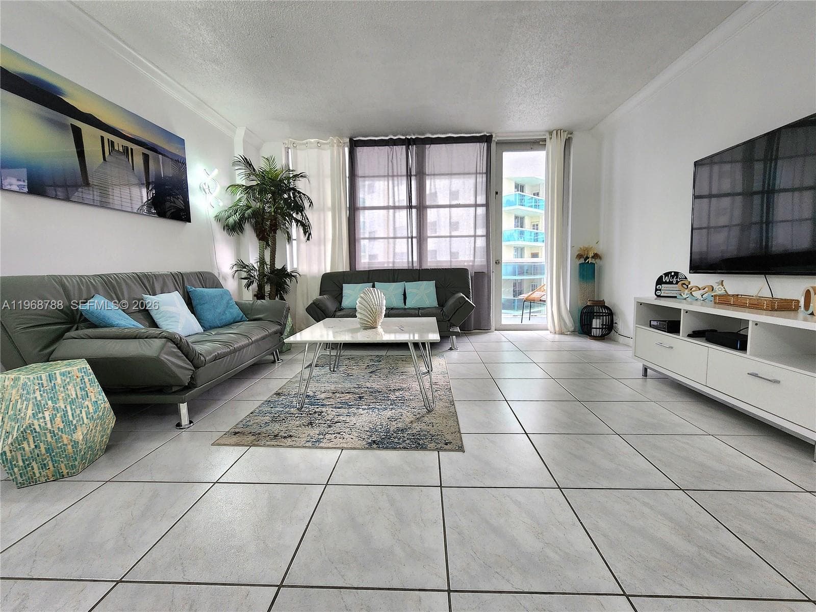 3725 Ocean Dr 620 photo 6