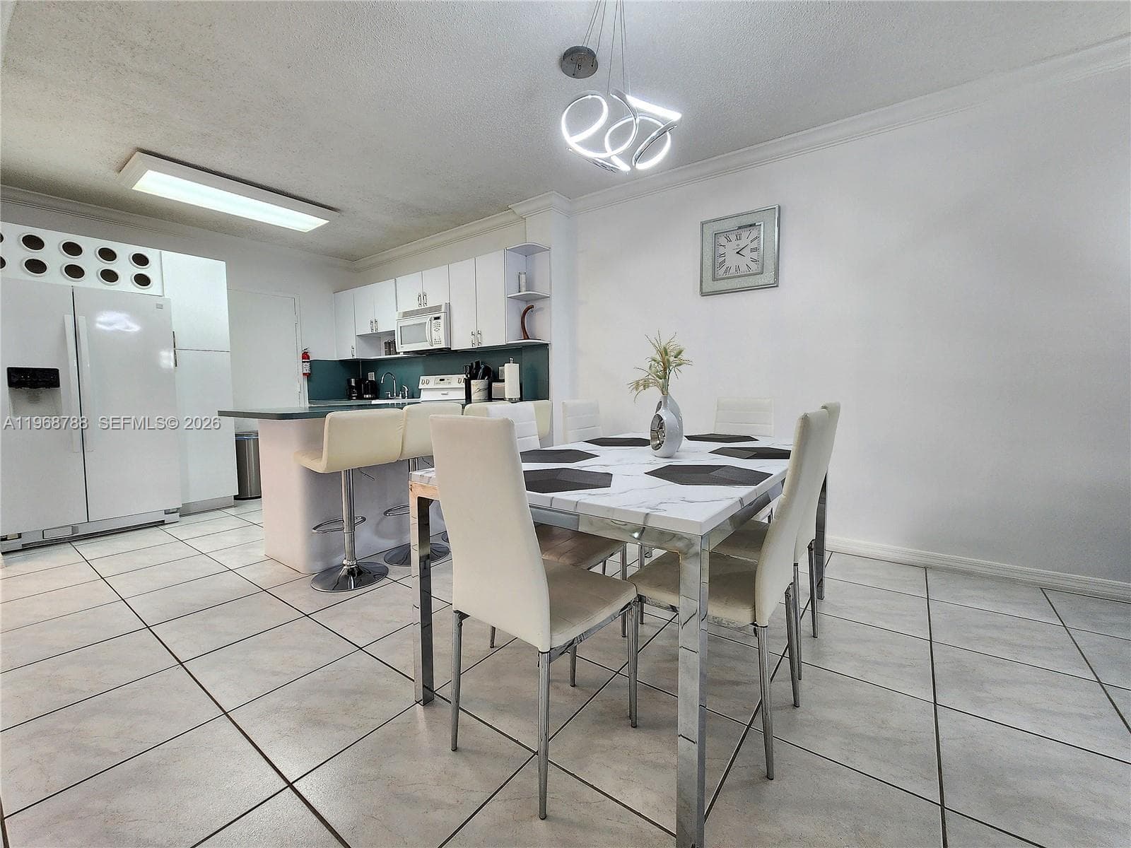 3725 Ocean Dr 620 photo 11