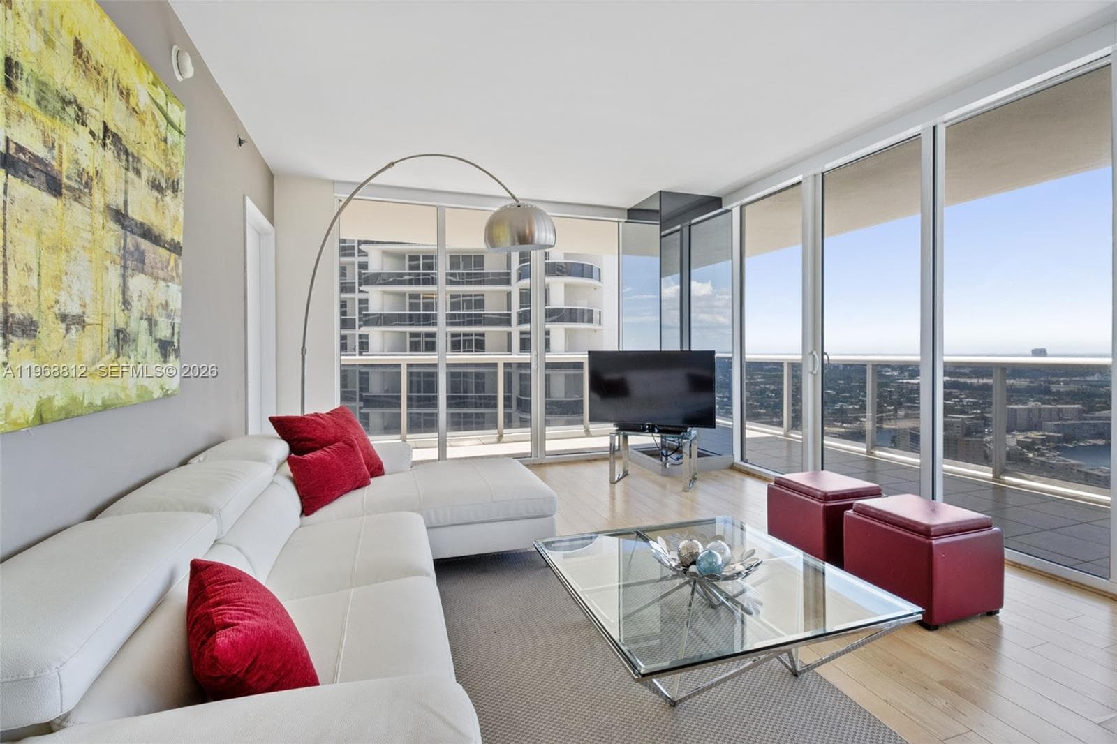 1830 S OCEAN DR 3906 photo 2