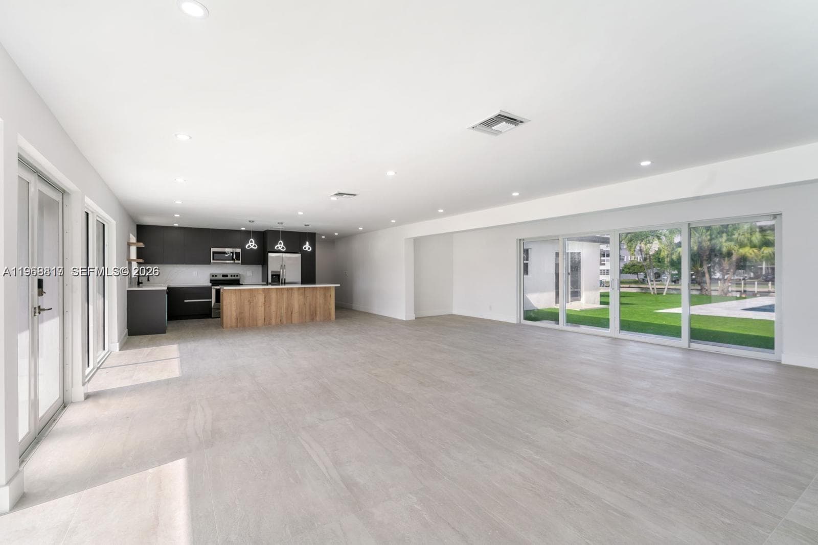 430 Tamarind Dr photo 23
