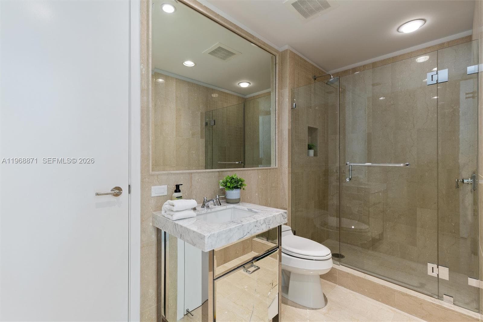 17475 Collins Ave 703 photo 24