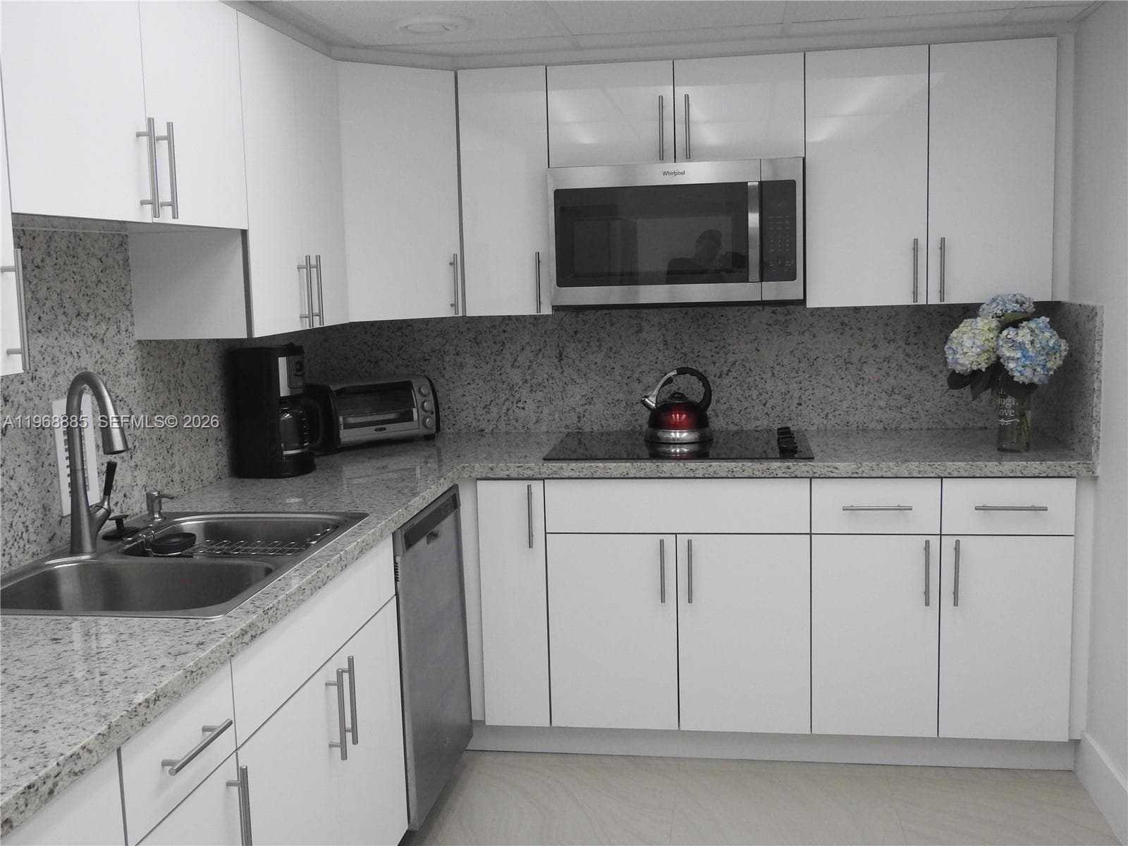 3901 Ocean Dr PH16Z photo 7