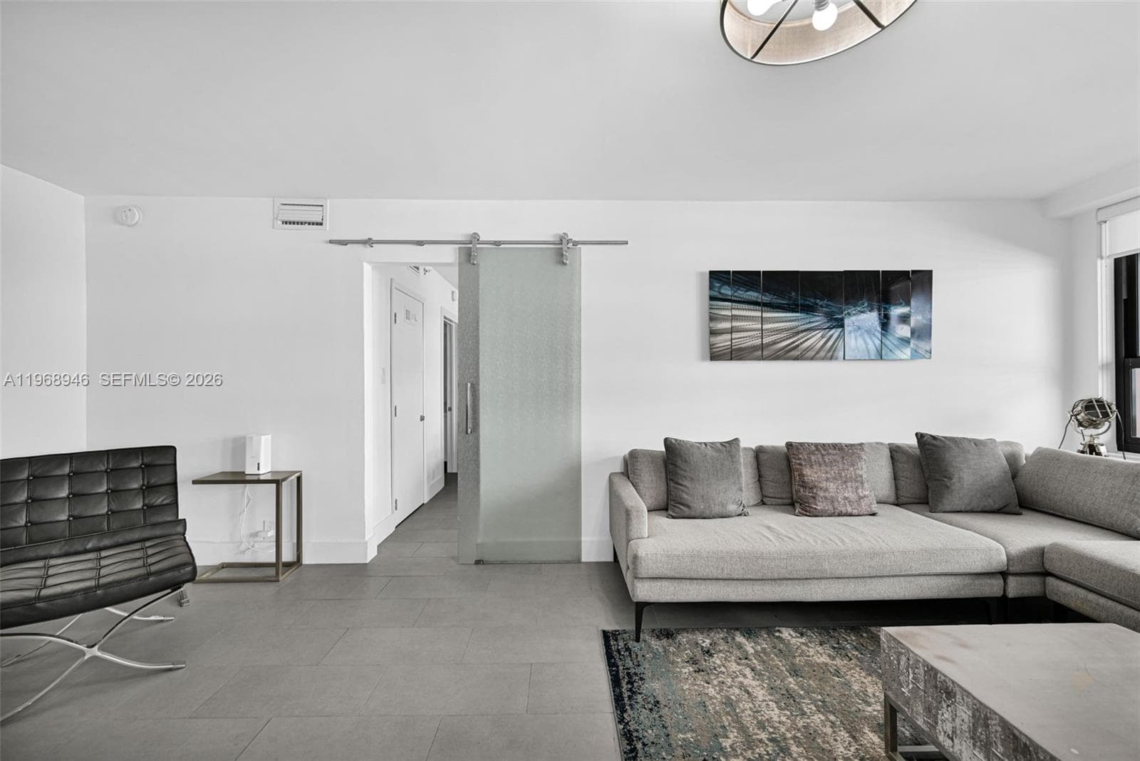 5225 Collins Ave 714 photo 8